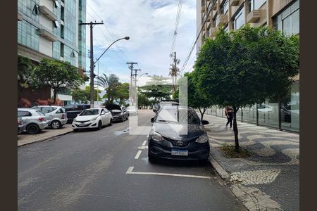 Apartamento à venda com 200m², 2 quartos e 1 vaga Apartamento à venda com 200m², 2 quartos e 1 vagaVista da Rua