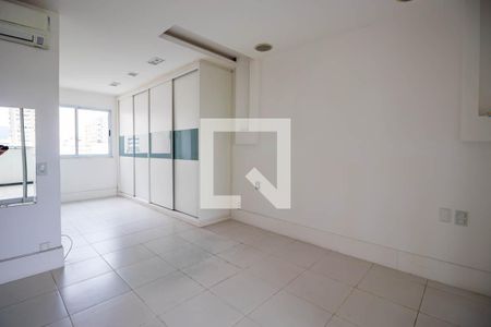 Apartamento à venda com 200m², 2 quartos e 1 vaga Apartamento à venda com 200m², 2 quartos e 1 vagaSuíte