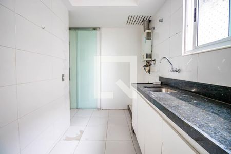Apartamento à venda com 200m², 2 quartos e 1 vaga Apartamento à venda com 200m², 2 quartos e 1 vagaÁrea de Serviço