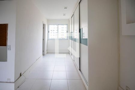 Apartamento à venda com 200m², 2 quartos e 1 vaga Apartamento à venda com 200m², 2 quartos e 1 vagaCloset Suíte
