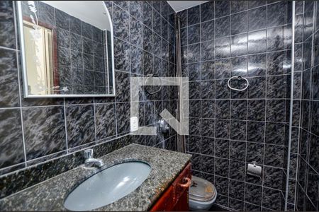 Apartamento para alugar com 50m², 2 quartos e sem vagaBanheiro