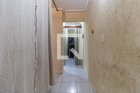 Casa à venda com 173m², 4 quartos e 2 vagas Casa à venda com 173m², 4 quartos e 2 vagasCorredor da Casa 2