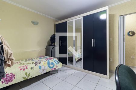 Casa à venda com 173m², 4 quartos e 2 vagas Casa à venda com 173m², 4 quartos e 2 vagasQuarto 1 da Casa 2