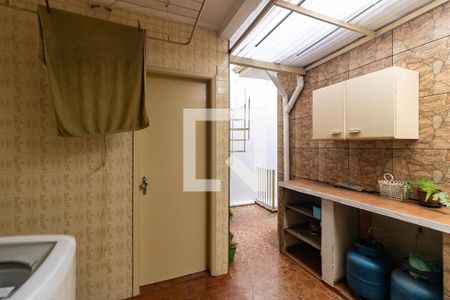 Casa à venda com 173m², 4 quartos e 2 vagas Casa à venda com 173m², 4 quartos e 2 vagasVista do Quarto 2 da Casa 1