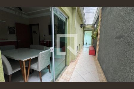 Casa à venda com 128m², 3 quartos e 4 vagas Casa à venda com 128m², 3 quartos e 4 vagasCorredor Laterla