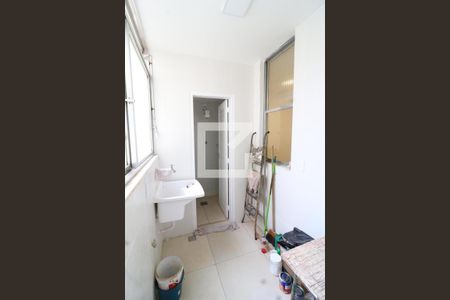 Apartamento à venda com 64m², 2 quartos e 1 vagaÁrea de Serviço