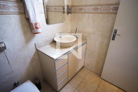 Casa à venda com 570m², 8 quartos e 4 vagasBanheiro do Quarto 2