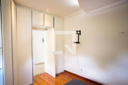 Casa à venda com 570m², 8 quartos e 4 vagasQuarto 2 - Suíte 