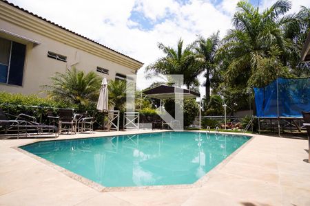 Casa à venda com 570m², 8 quartos e 4 vagasÁrea externa 