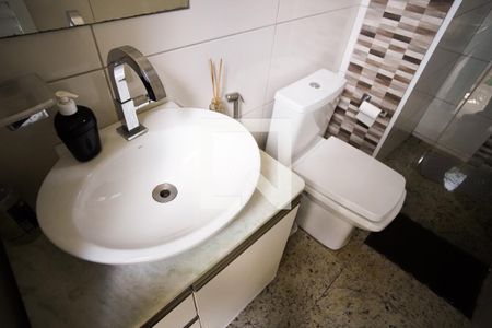 Casa à venda com 570m², 8 quartos e 4 vagasQuarto 4 - Suíte