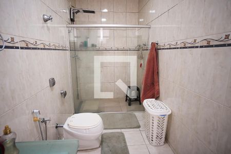 Casa à venda com 570m², 8 quartos e 4 vagasBanheiro do quarto 3