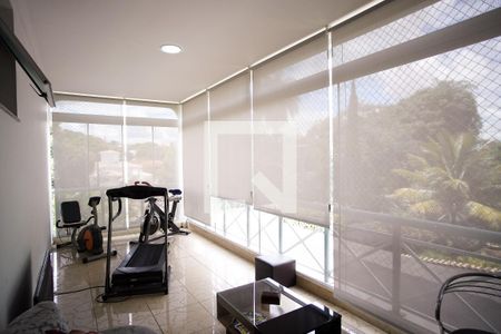 Casa à venda com 570m², 8 quartos e 4 vagasAcademia