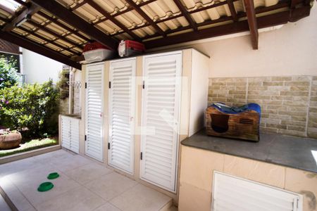 Casa à venda com 570m², 8 quartos e 4 vagasÁrea de Serviço 1