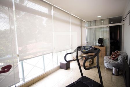 Casa à venda com 570m², 8 quartos e 4 vagasAcademia