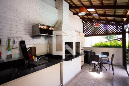 Casa à venda com 570m², 8 quartos e 4 vagasÁrea externa 