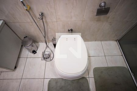 Casa à venda com 570m², 8 quartos e 4 vagasBanheiro do quarto 3