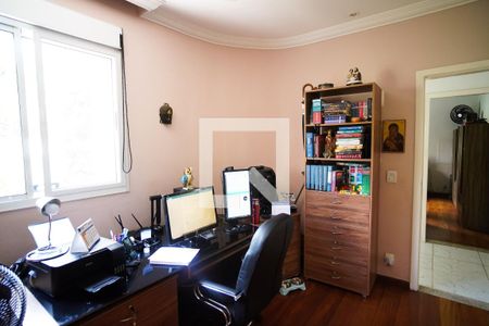 Casa à venda com 570m², 8 quartos e 4 vagasEscritorio 2