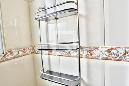 Casa à venda com 180m², 4 quartos e 2 vagas Casa à venda com 180m², 4 quartos e 2 vagasBanheiro