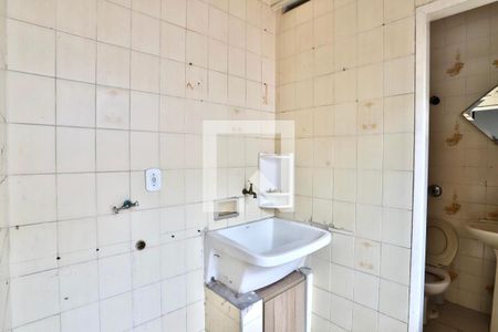 Casa à venda com 180m², 4 quartos e 2 vagas Casa à venda com 180m², 4 quartos e 2 vagasÁrea de Serviço