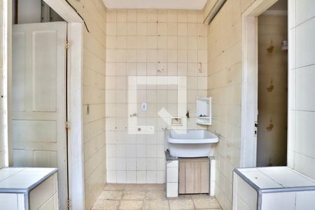 Casa à venda com 180m², 4 quartos e 2 vagas Casa à venda com 180m², 4 quartos e 2 vagasÁrea de Serviço