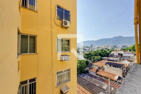 Apartamento à venda com 63m², 2 quartos e 1 vaga Apartamento à venda com 63m², 2 quartos e 1 vagaVista da Área de Serviço