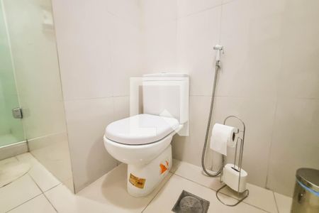 Apartamento à venda com 63m², 2 quartos e 1 vaga Apartamento à venda com 63m², 2 quartos e 1 vagaBanheiro Social