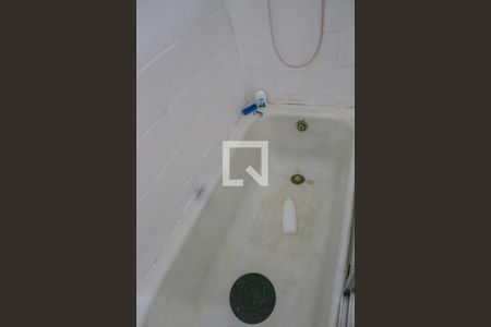 Casa à venda com 120m², 2 quartos e 1 vaga Casa à venda com 120m², 2 quartos e 1 vagaBanheiro