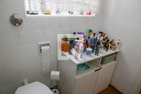 Casa à venda com 120m², 2 quartos e 1 vaga Casa à venda com 120m², 2 quartos e 1 vagaBanheiro