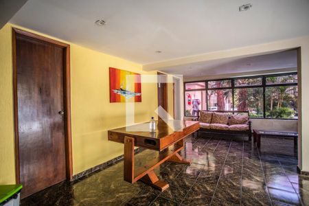 Apartamento à venda com 70m², 2 quartos e 1 vaga Apartamento à venda com 70m², 2 quartos e 1 vagaÁrea comum - Salão de festas