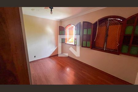 Quarto de casa para alugar com 5 quartos, 360m² em União, Belo Horizonte