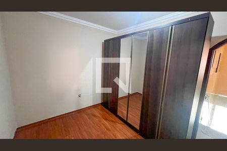 Quarto de casa para alugar com 5 quartos, 360m² em União, Belo Horizonte