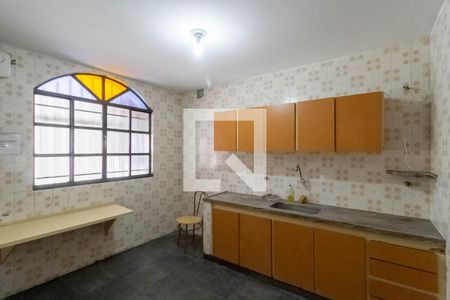 Casa à venda com 314m², 4 quartos e 3 vagasCozinha