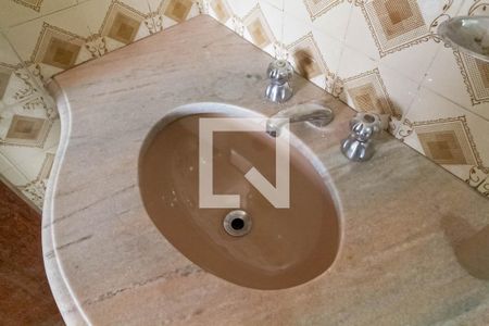 Casa à venda com 314m², 4 quartos e 3 vagasBanheiro da suíte