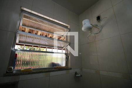 Casa à venda com 191m², 5 quartos e 3 vagasBanheiro 2