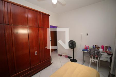 Casa à venda com 191m², 5 quartos e 3 vagasQuarto3