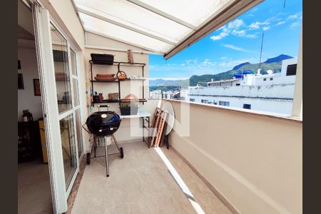 Apartamento à venda com 120m², 2 quartos e 2 vagasÁrea externa