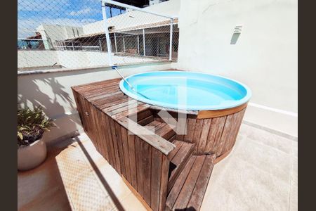 Apartamento à venda com 120m², 2 quartos e 2 vagasPiscina Cobertura