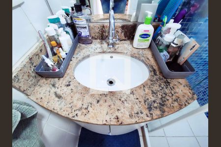 Apartamento à venda com 120m², 2 quartos e 2 vagasBanheiro Social