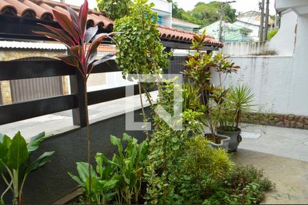 Casa de condomínio à venda com 278m², 5 quartos e 5 vagas Casa de condomínio à venda com 278m², 5 quartos e 5 vagasJardim