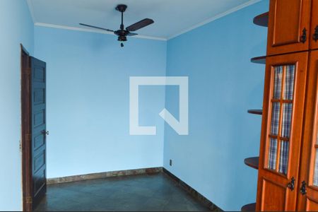 Casa de condomínio à venda com 278m², 5 quartos e 5 vagas Casa de condomínio à venda com 278m², 5 quartos e 5 vagasQuarto 3