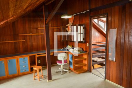 Casa de condomínio à venda com 278m², 5 quartos e 5 vagas Casa de condomínio à venda com 278m², 5 quartos e 5 vagasQuarto 4