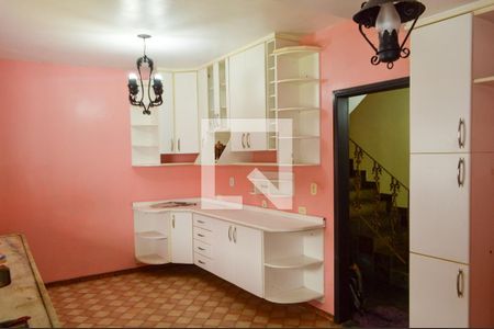 Casa de condomínio à venda com 278m², 5 quartos e 5 vagas Casa de condomínio à venda com 278m², 5 quartos e 5 vagasCozinha