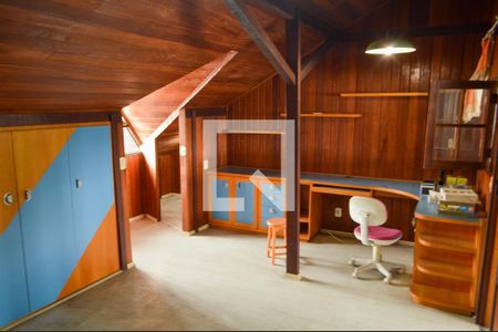 Casa de condomínio à venda com 278m², 5 quartos e 5 vagas Casa de condomínio à venda com 278m², 5 quartos e 5 vagasQuarto 4