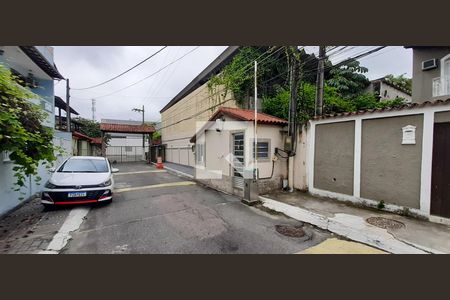 Casa de condomínio à venda com 278m², 5 quartos e 5 vagas Casa de condomínio à venda com 278m², 5 quartos e 5 vagasPortaria