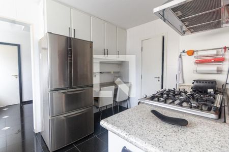 Apartamento à venda com 520m², 4 quartos e 5 vagas Apartamento à venda com 520m², 4 quartos e 5 vagasCozinha