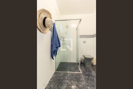 Apartamento à venda com 520m², 4 quartos e 5 vagas Apartamento à venda com 520m², 4 quartos e 5 vagasBanheiro de serviço 2