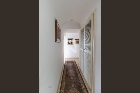 Apartamento à venda com 520m², 4 quartos e 5 vagas Apartamento à venda com 520m², 4 quartos e 5 vagasHall