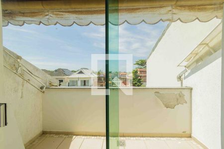 Casa de condomínio à venda com 185m², 4 quartos e 2 vagasVaranda Suíte 2