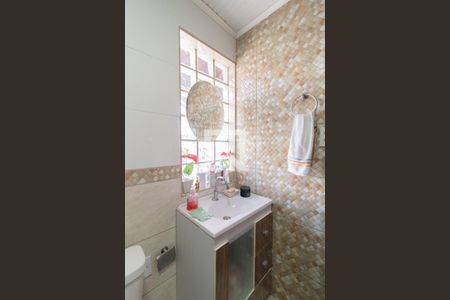 Casa à venda com 130m², 3 quartos e 3 vagas Casa à venda com 130m², 3 quartos e 3 vagasBanheiro 2