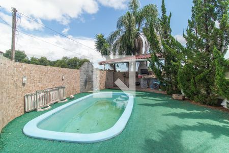 Casa à venda com 130m², 3 quartos e 3 vagas Casa à venda com 130m², 3 quartos e 3 vagasPiscina
